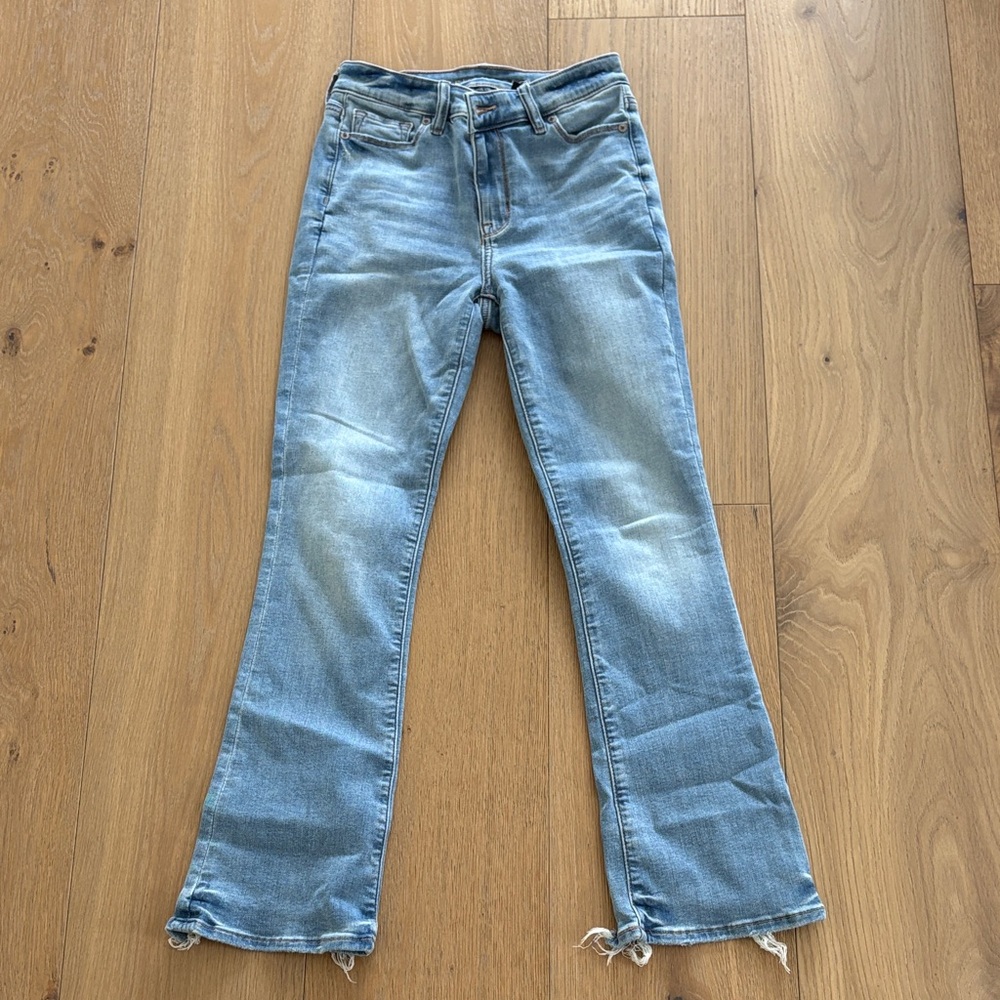 American Eagle Outfitters hi rise skinny kick XSHORT